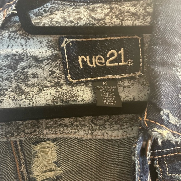 Dest Reese’s denim jacket - Picture 5 of 5